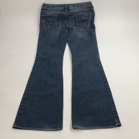 Silver Jeans Aiko Bootcut Size 28 Dark wash denim with stretch - Picture 2 of 13